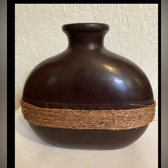 Vintage Dark Wooden Vase Ottoman Style Wood With Raffia & Metal Rings  6x6” - Picture 3 of 7